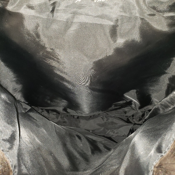 2 for $15 Victoria Secret rose gold tote - Picture 3 of 4